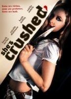 She's Crushed (2009) Cenas de Nudez