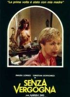 Senza vergogna (1986) Cenas de Nudez