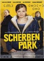 Scherbenpark (2013) Cenas de Nudez