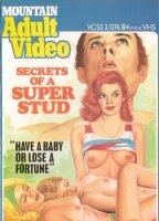 Secrets of a Superstud cenas de nudez