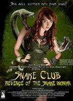 Snake Club: Revenge of the Snake Woman 2013 filme cenas de nudez