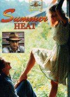 Summer Heat (1987) Cenas de Nudez