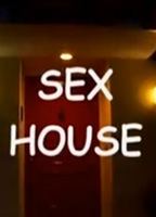 Sex House cenas de nudez