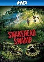 SnakeHead Swamp 2014 filme cenas de nudez
