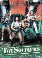 Toy Soldiers 1984 filme cenas de nudez