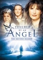 Touched by an Angel cenas de nudez