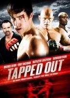 Tapped Out (II) 2014 filme cenas de nudez