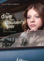 The Dive From Clausen's Pier (2005) Cenas de Nudez