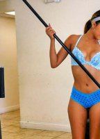 The new cleaning lady swallows a load! cenas de nudez