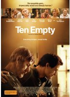 Ten Empty (2008) Cenas de Nudez