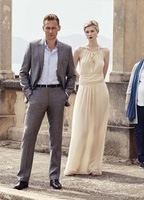 The Night Manager 2016 filme cenas de nudez