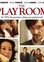 The Playroom (2012) Cenas de Nudez