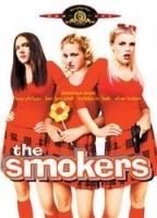 The Smokers (2000) Cenas de Nudez