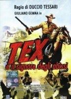 Tex e il signore degli abissi (1985) Cenas de Nudez