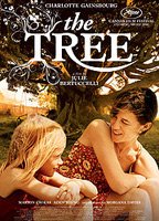The Tree (2010) Cenas de Nudez