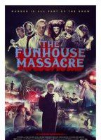 The Funhouse Massacre (2015) Cenas de Nudez