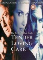 Tender Loving Care (1997) Cenas de Nudez