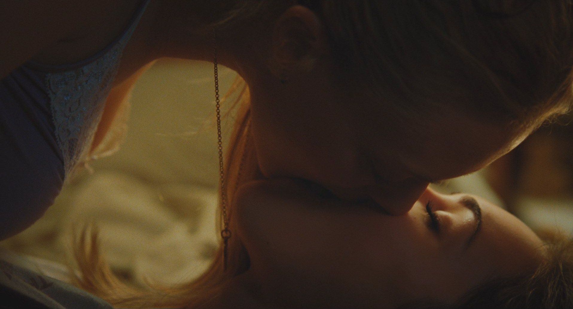 Jennifers body nude scene - 🧡 Megan Fox Nude Pics, Porn & Nude Scenes ...