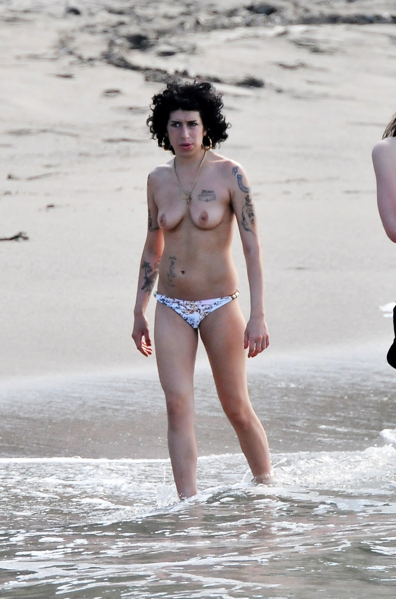 Naked Amy Winehouse Added 07192016 By Bot