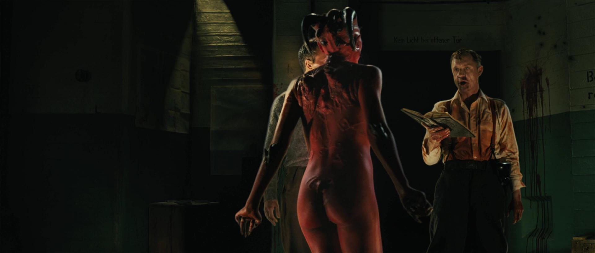Gina Varela nude pics.