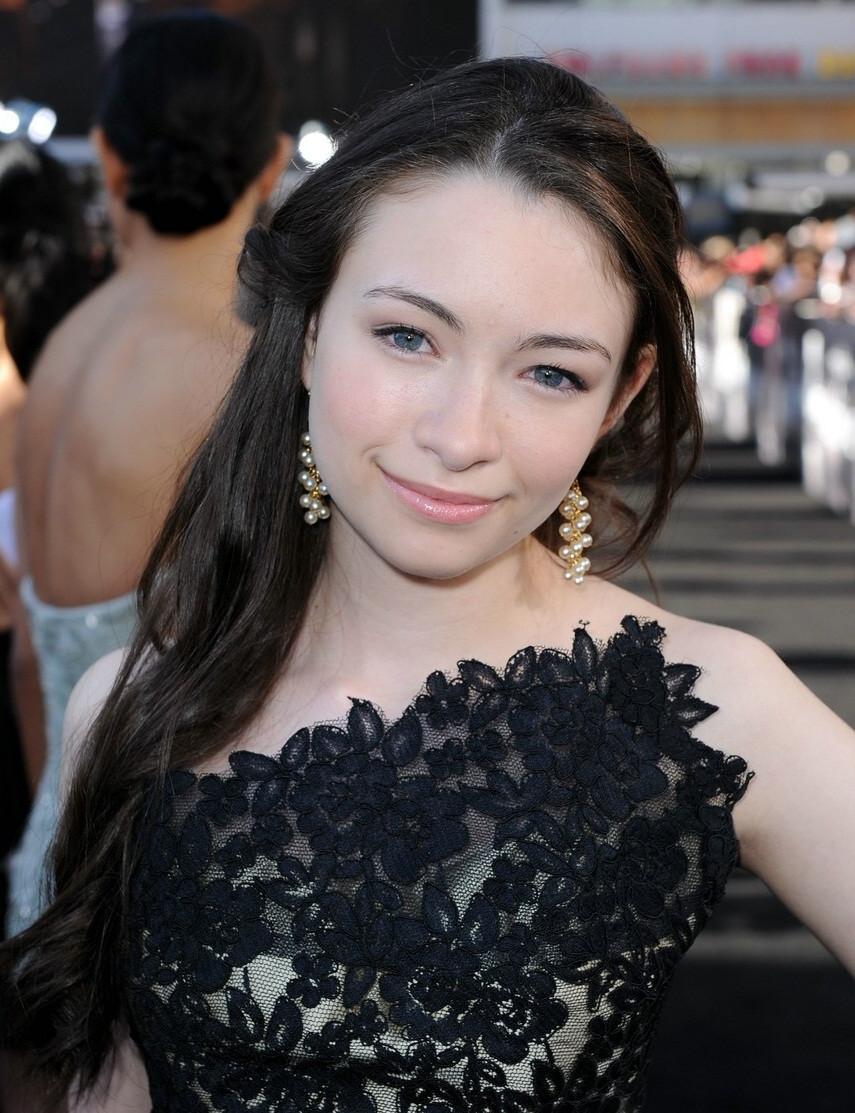 Jodelle Ferland nude pics página 1