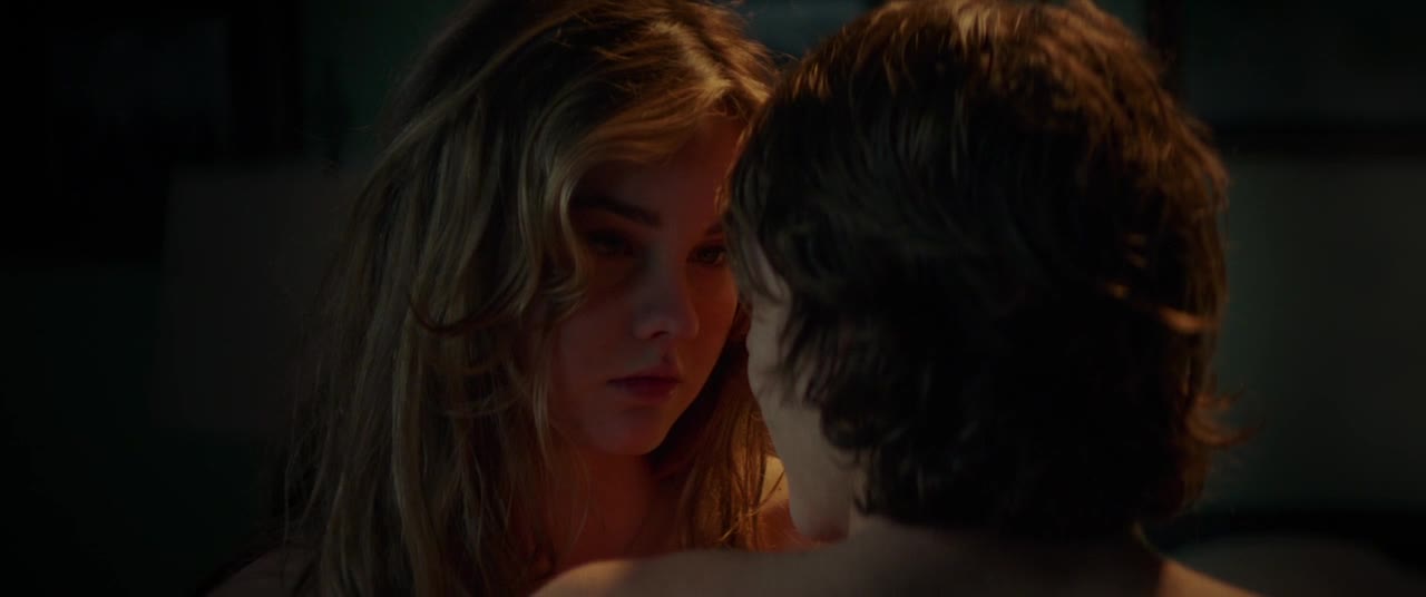 Liana Liberato Nua Em The Best Of Me