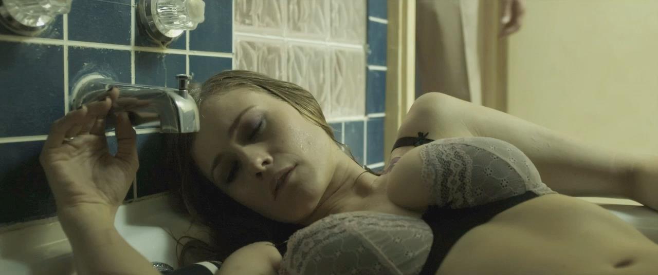 Olivia Taylor Dudley nude pics.