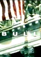 Bull (2000-2001) Cenas de Nudez