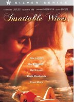 Insatiable Wives cenas de nudez