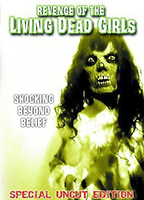 Revenge of the Living Dead Girls cenas de nudez