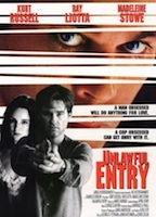 Unlawful Entry 1992 filme cenas de nudez