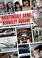 A Nightingale Sang in Berkeley Square (1979) Cenas de Nudez