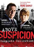 Above Suspicion (2009-2012) Cenas de Nudez
