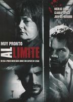 Al Límite (2006) Cenas de Nudez