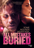 All Mistakes Buried (2015) Cenas de Nudez