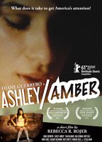 Ashley/Amber  (2011) Cenas de Nudez