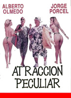 Atracción peculiar (1988) Cenas de Nudez