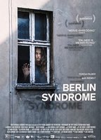Berlin Syndrome (2017) Cenas de Nudez