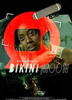 Bikini Moon (2017) Cenas de Nudez