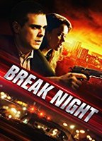 Break Night 2017 filme cenas de nudez