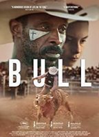 Bull (2019) Cenas de Nudez