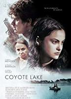 Coyote Lake (2019) Cenas de Nudez