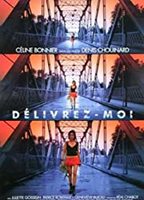 Deliver Me (2006) Cenas de Nudez