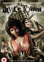 Devil's Tower (2014) Cenas de Nudez