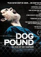Dog Pound (2010) Cenas de Nudez