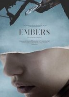 Embers (2015) Cenas de Nudez