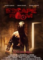 Escape Room 2017 filme cenas de nudez