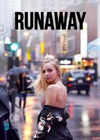 Runaway (II) 2018 filme cenas de nudez