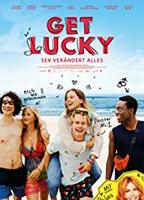 Get Lucky (2019) Cenas de Nudez