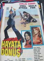 Hayata Dönüs (1977) Cenas de Nudez